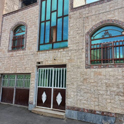 ویلایی دوبلکس 200 متره در خیابان باهنر سمنان