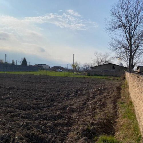 زمین داخل روستای کلاسنگیان گرگان –استان لستان