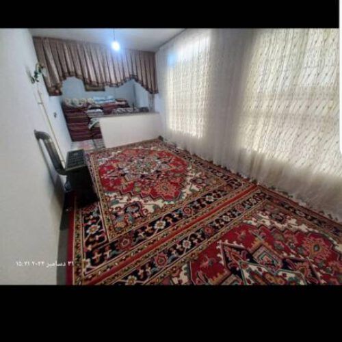 خانه دو طبقه هر طبقه 100 متر