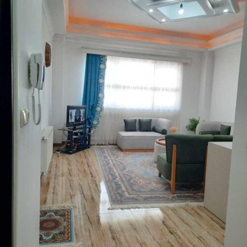 واحد تمیز و نقلی نزدیک استخر لاهیجان