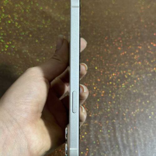آیفون 13 نرمال 128 گیگ zaa بدون خط و خش