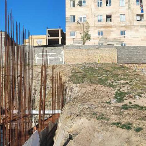 زمین فروشی