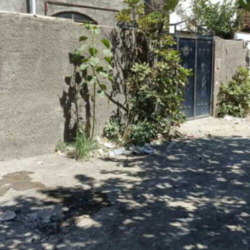 150 متر ویلایی با ده متر حاشیه منزل اباد