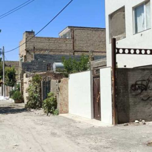 150 متر ویلایی با ده متر حاشیه منزل اباد