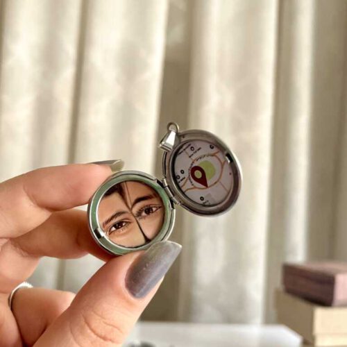نقاشی چشم هاتون داخل لاکت استیل