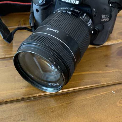 فروش دوربین Canon 600D همراه با لنز 18-135mm