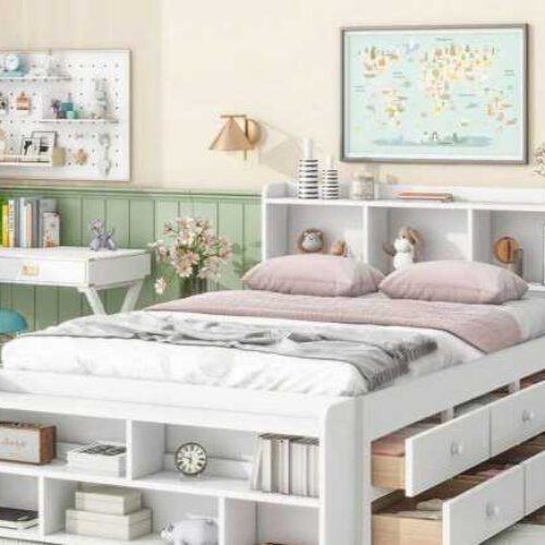 مونتاژ کار وکارگر ساده