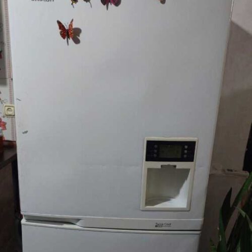 تعمیرات انواع یخچال خانگی و صنعتی در محل