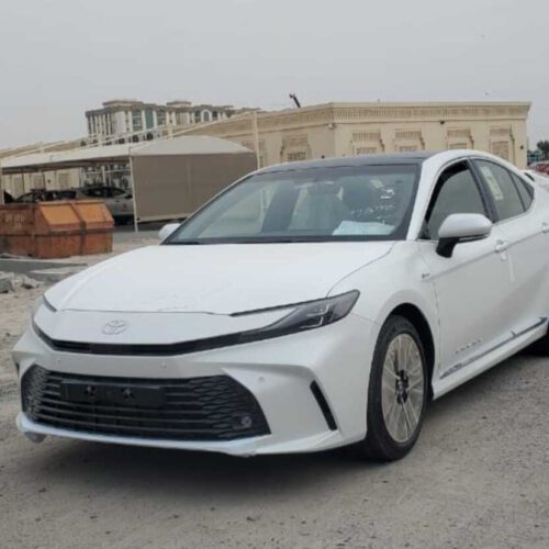 تویوتا کمری هیبرید 2025 LE فول ژاپن