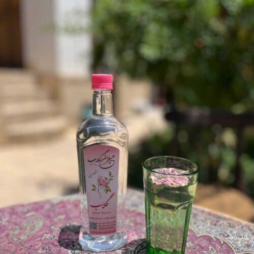 گلاب و عرقیات گیاهی