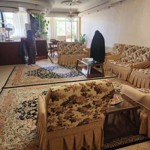 آپارتمان 100 متر (70 متر قدرالسهم)