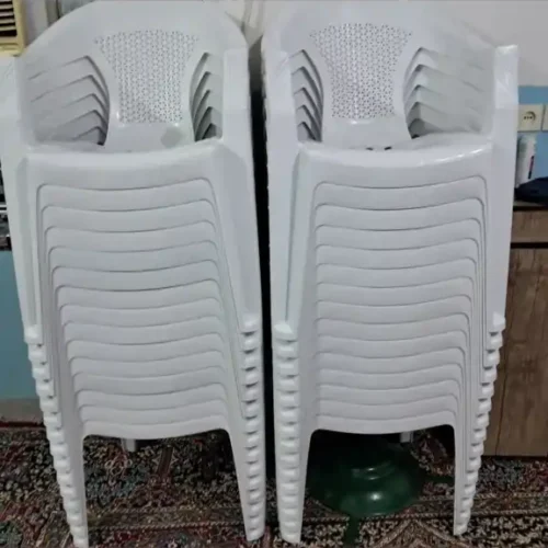 صندلی پلاستیکی