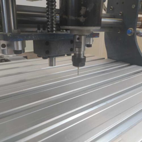 دستگاه CNC سه محوره