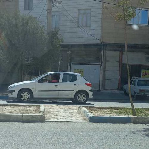 خانه ویلایی 120 متر دو طبقه با 30 متر تجاری