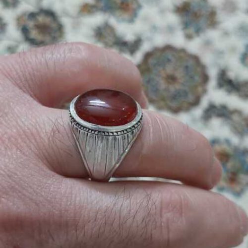 عقیق یمنی کبدی با رکاب دست ساز و خط راست زیبا