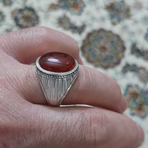 عقیق یمنی کبدی با رکاب دست ساز و خط راست زیبا