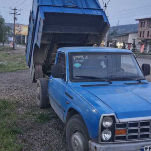 نیسان کمپرسی
