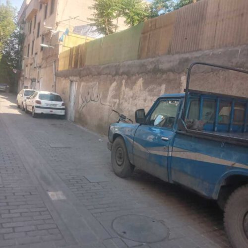 خانه ی قدیمی وکلنگی