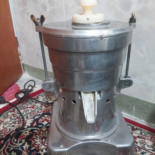فروش یک عدد دستگاه آب هویج گیری صنعتی  اصفهان تک