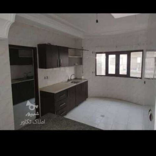 اپارتمان طبقه 2 شهرک گلها