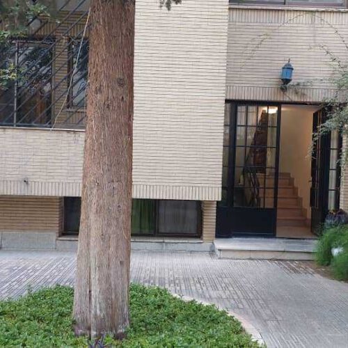 125 متر تهرانپارس مسکونی با موقعیت اداری تجاری عالی