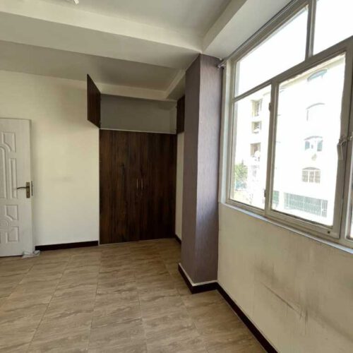 آپارتمان 98 متری سنددار