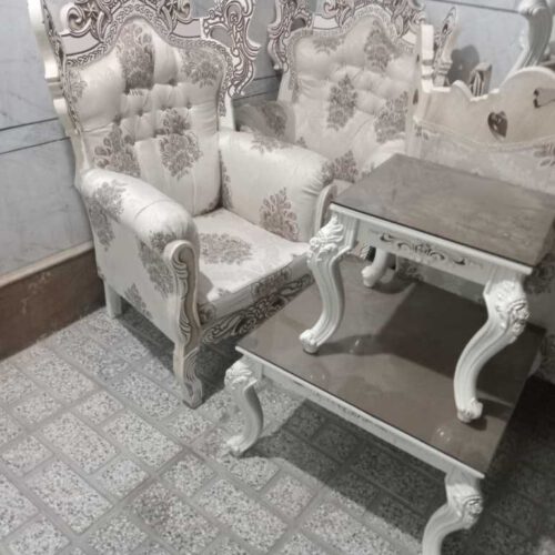 مبل سلطنتی سفید